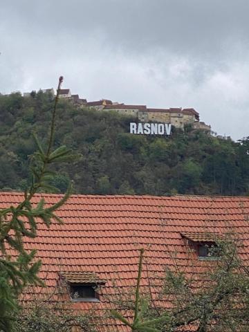 Pensiunea Casa Saxonia Ришнов Екстер'єр фото